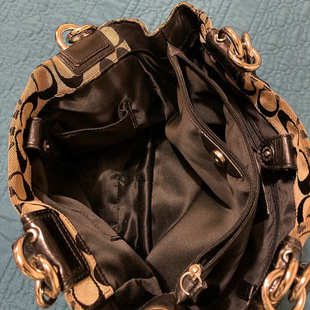 Vintage Coach Purse. - Picture 4 of 5